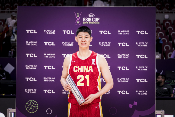 杰弗森缺席, 得关注, 后卫出征