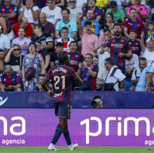 前锋可是场, 体认为比利 前锋可是场, 体认为比利