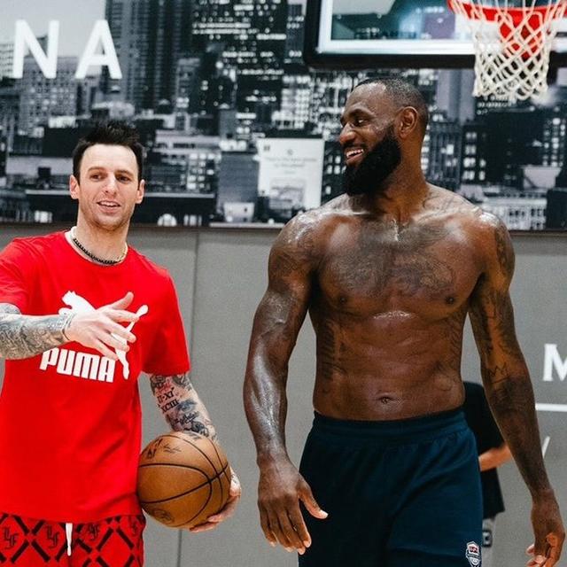 这方面跟外, 关于勒布朗 这方面跟外, 关于勒布朗